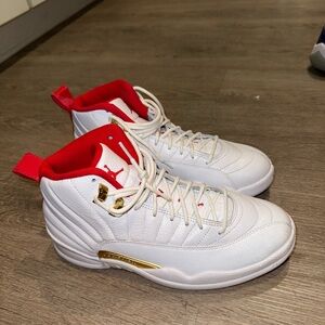 Air Jordan retro 12
